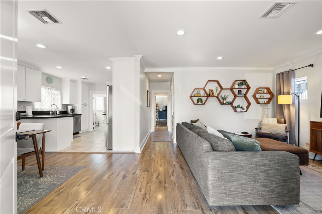 607 E Commonwealth Avenue