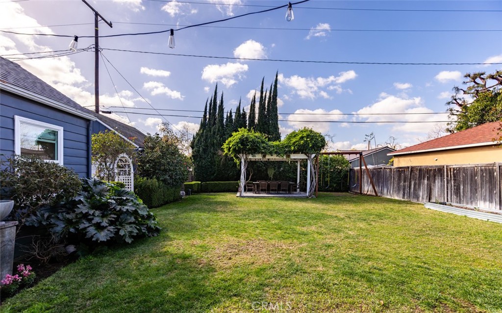 1020 N Lowell Street