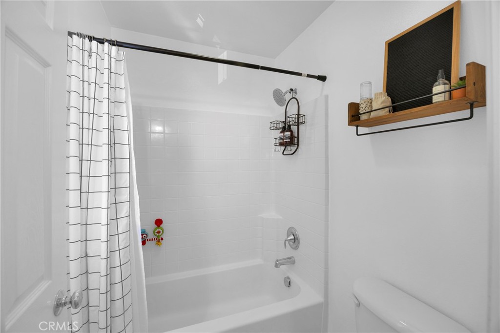 271 W Sparkleberry