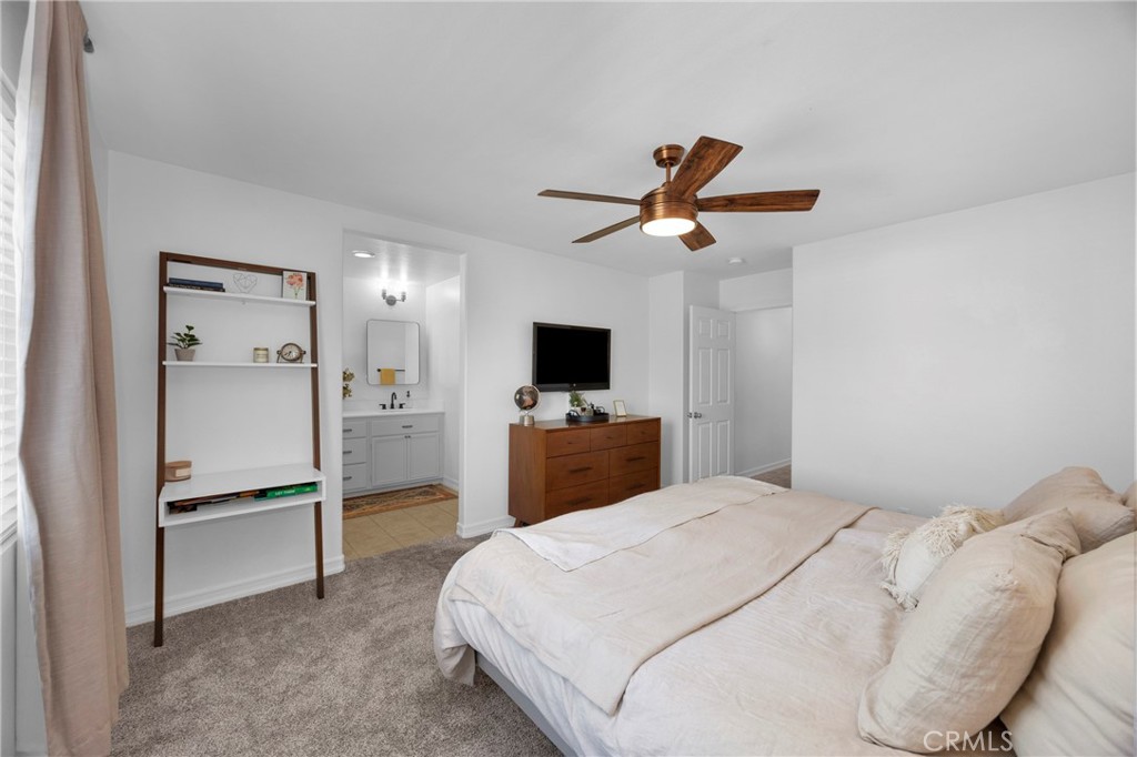 271 W Sparkleberry