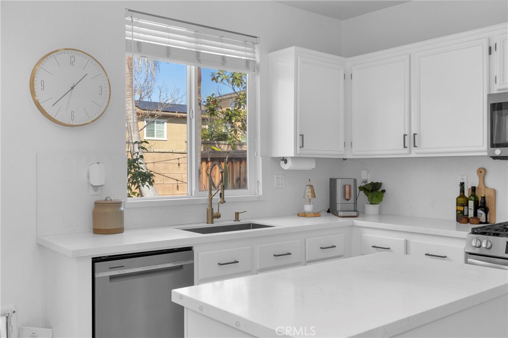 271 W Sparkleberry