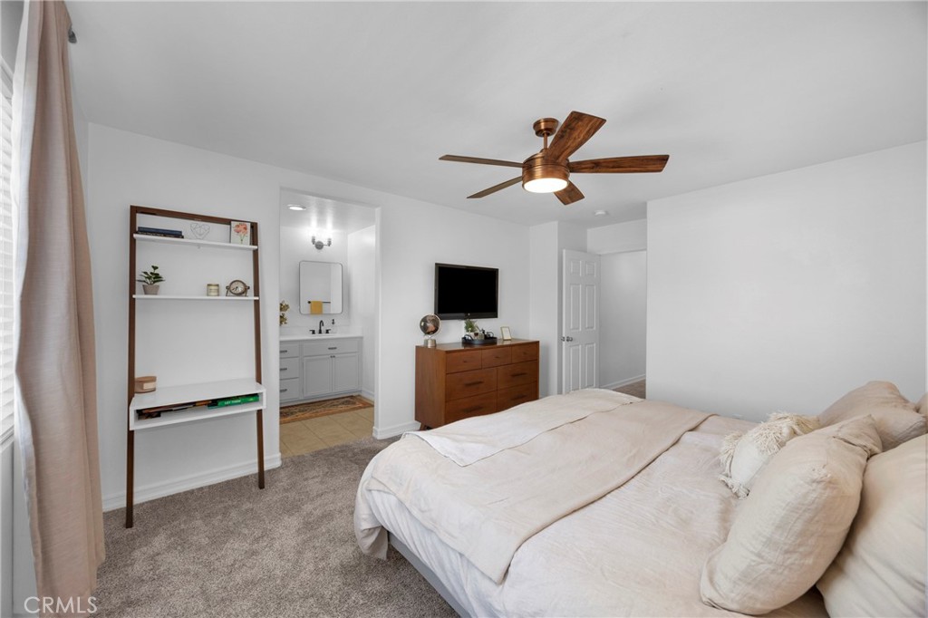 271 W Sparkleberry