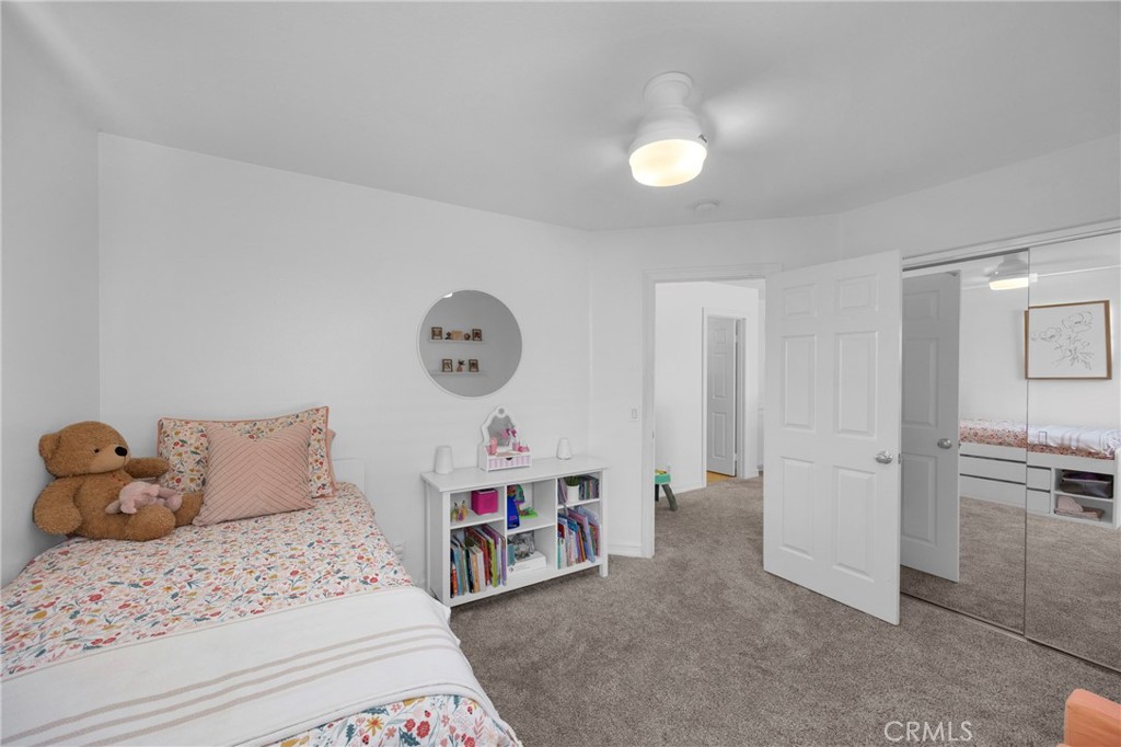 271 W Sparkleberry