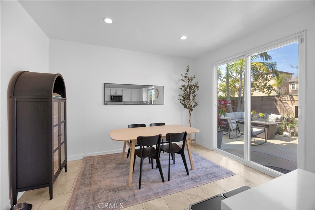 271 W Sparkleberry