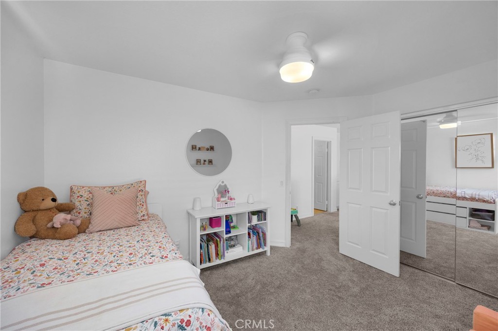 271 W Sparkleberry