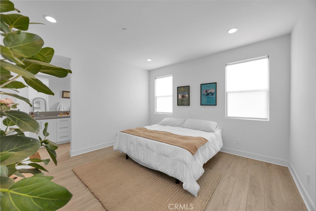17544 Cameron 102