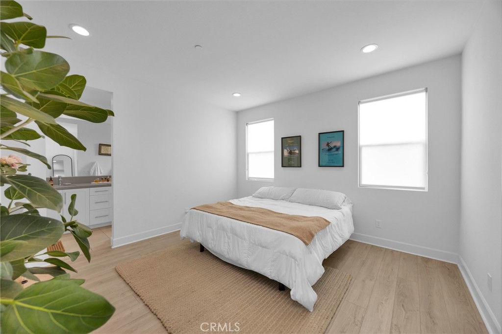 17544 Cameron 102