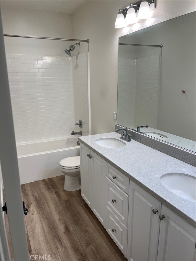 3996 S Somerston Way