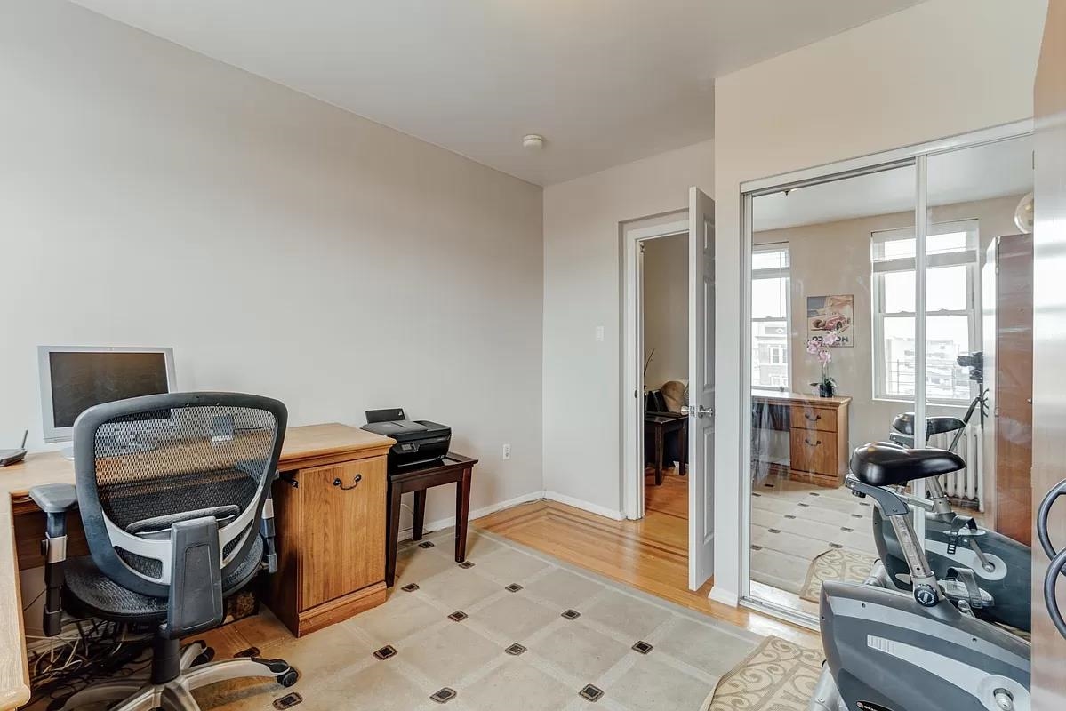 6009 BLVD EAST Unit: 2E