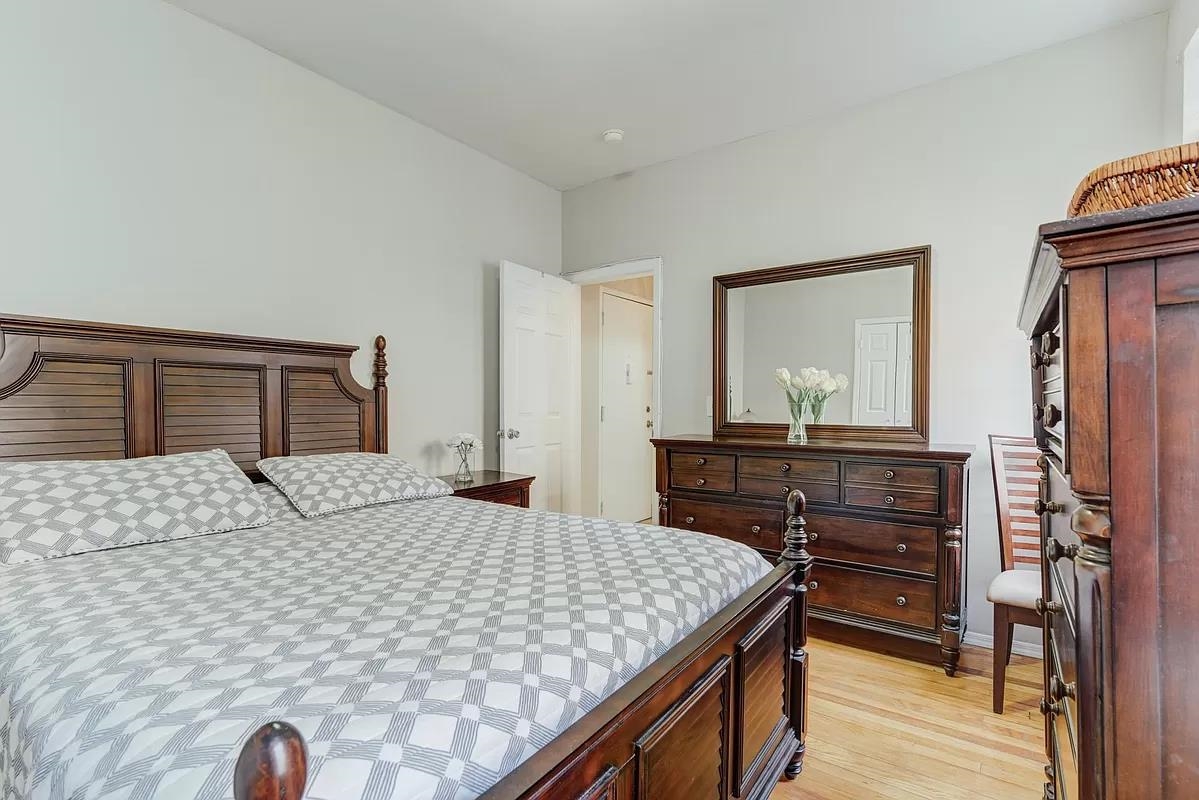 6009 BLVD EAST Unit: 2E