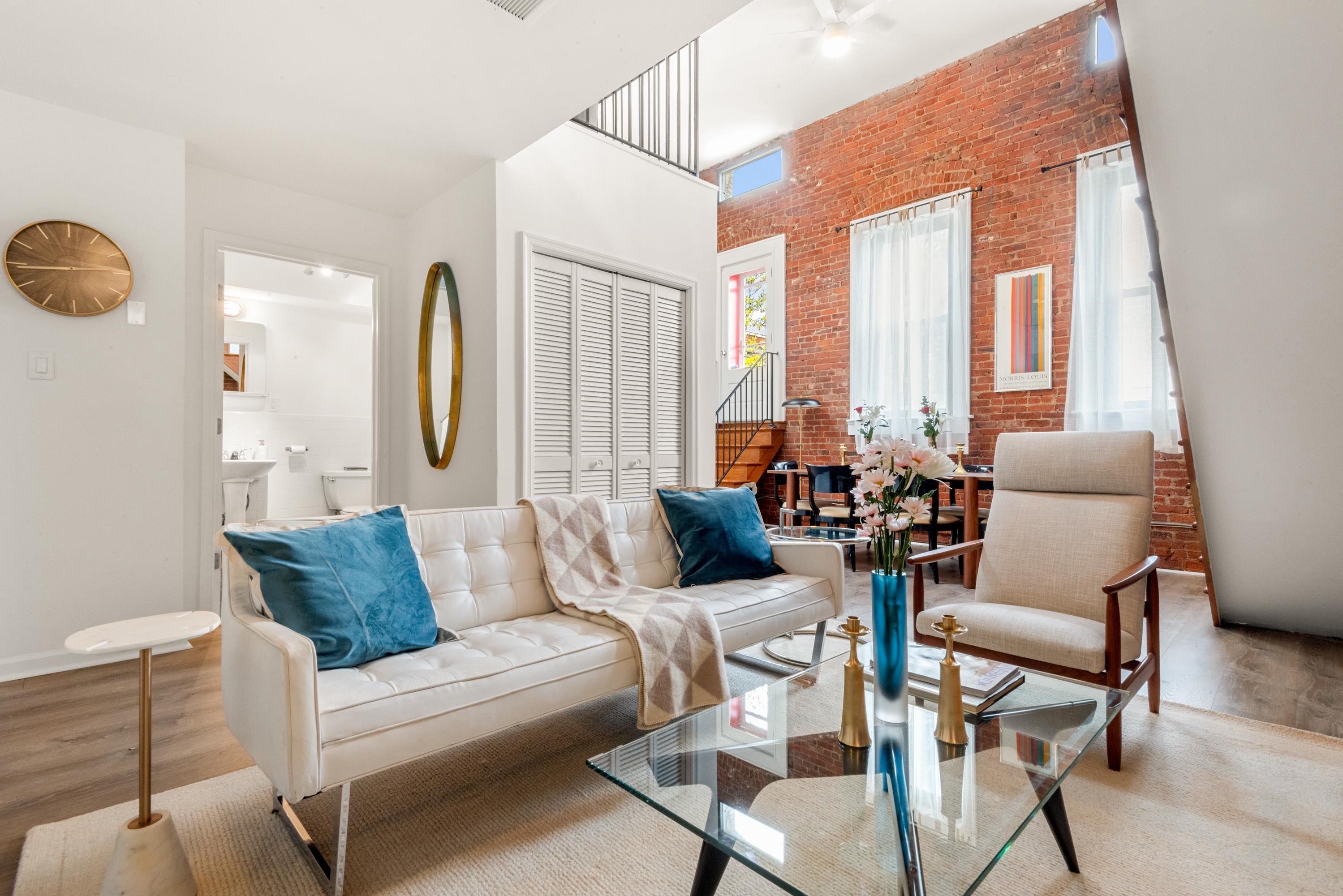 46 IRVING ST Unit: 2Rear