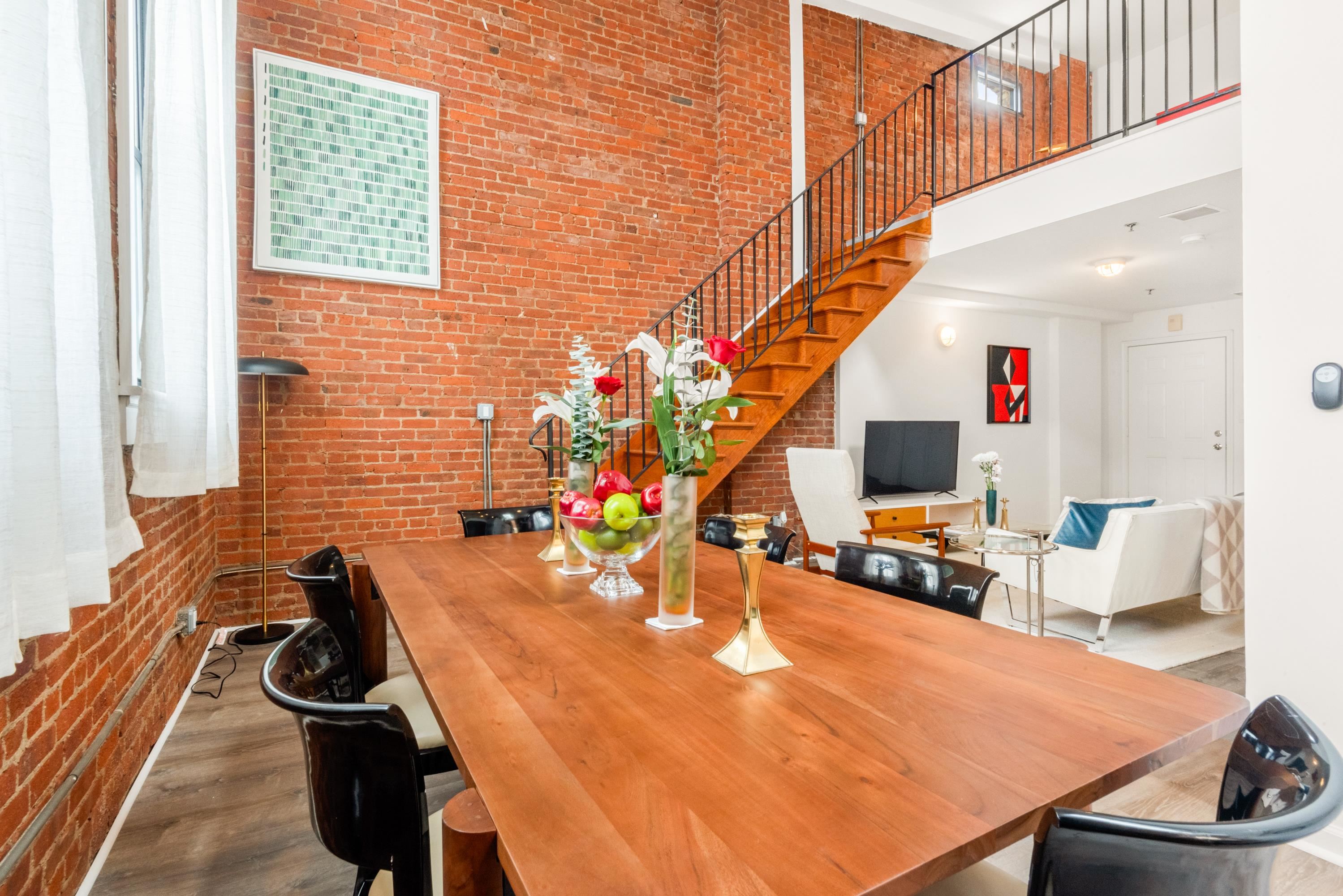 46 IRVING ST Unit: 2Rear