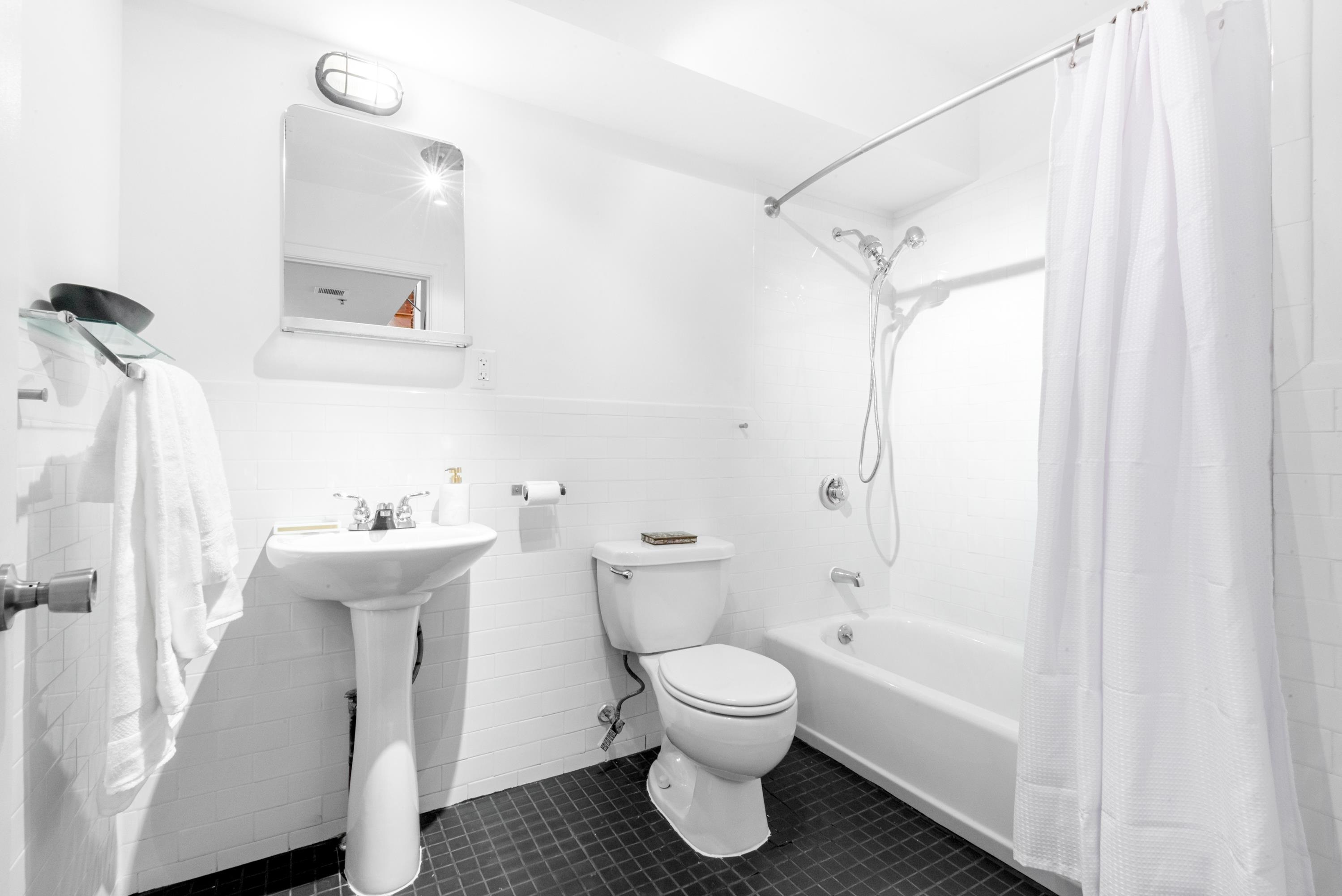 46 IRVING ST Unit: 2Rear
