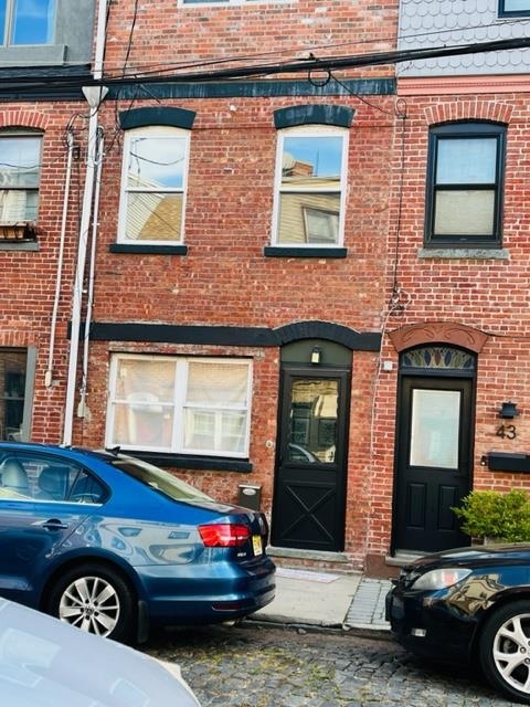 45 WILLOW TERRACE