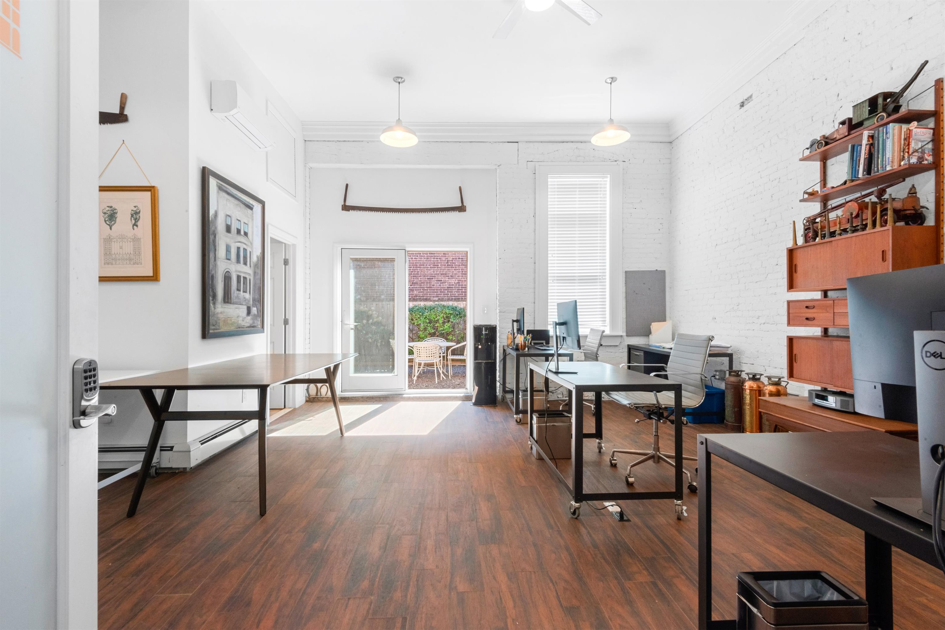 527 10TH ST Unit: 1