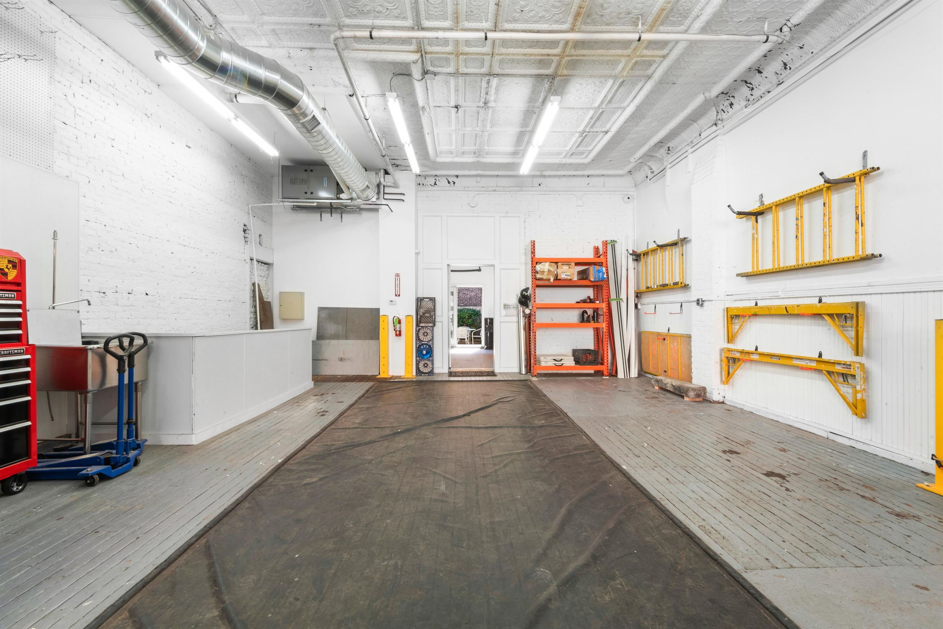 527 10TH ST Unit: 1