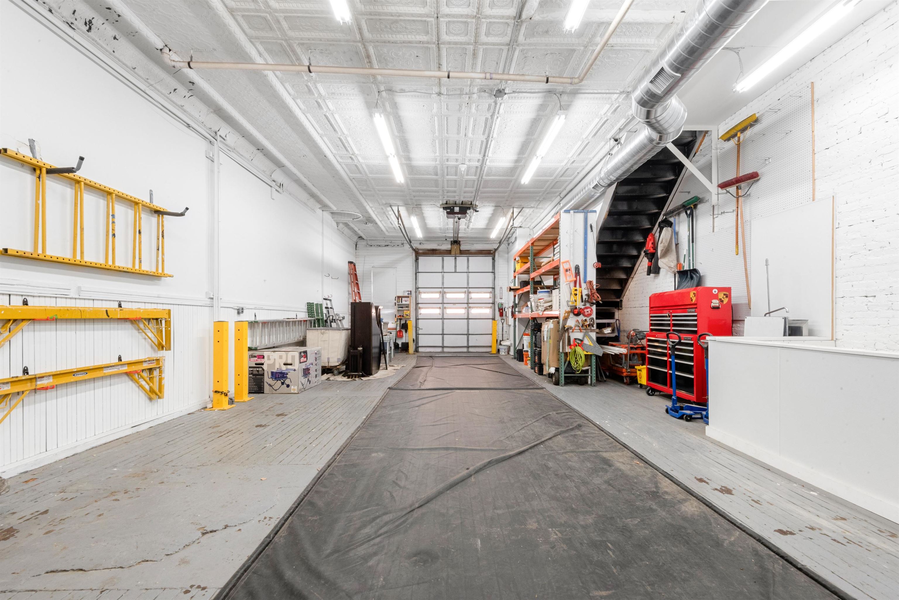 527 10TH ST Unit: 1