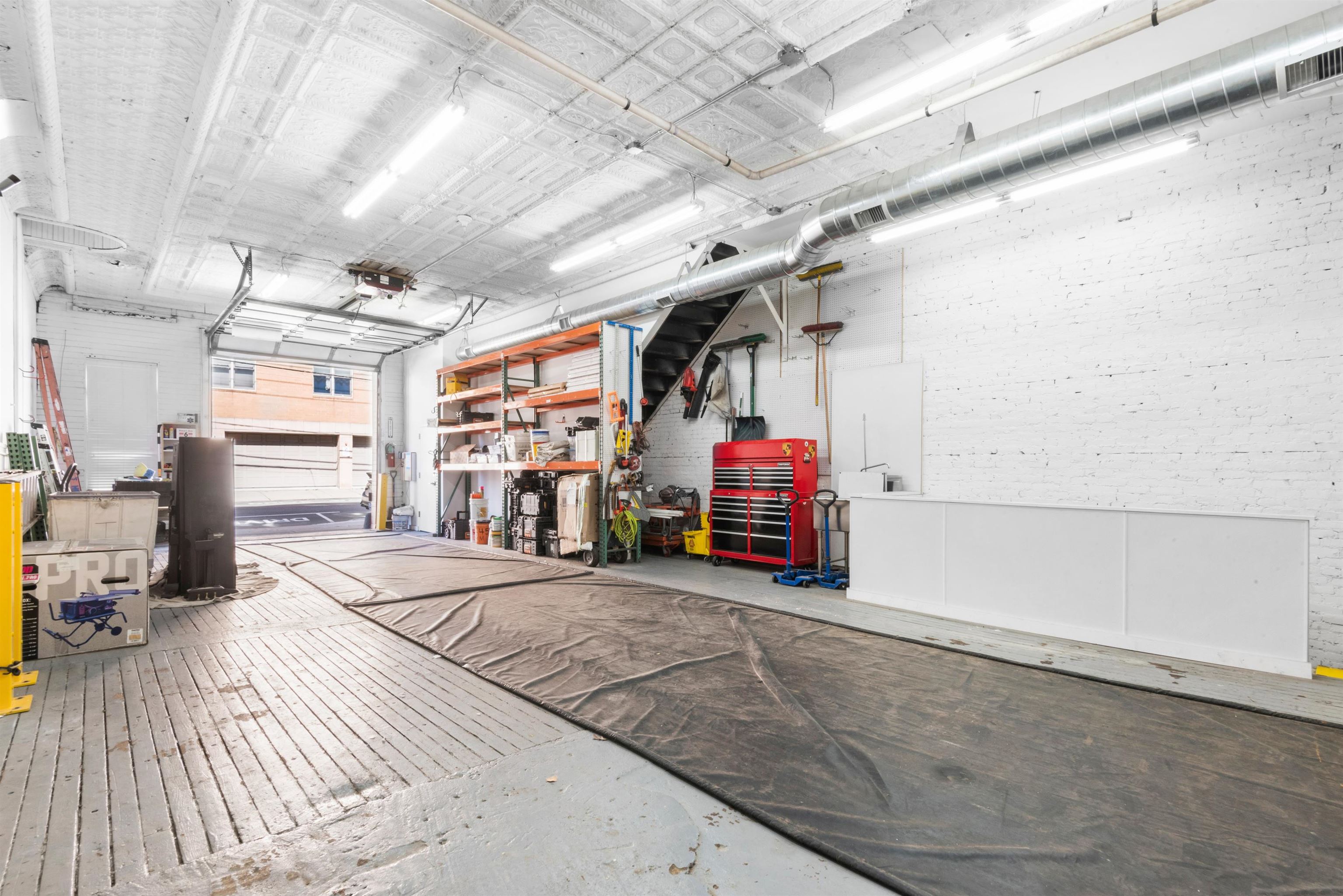 527 10TH ST Unit: 1