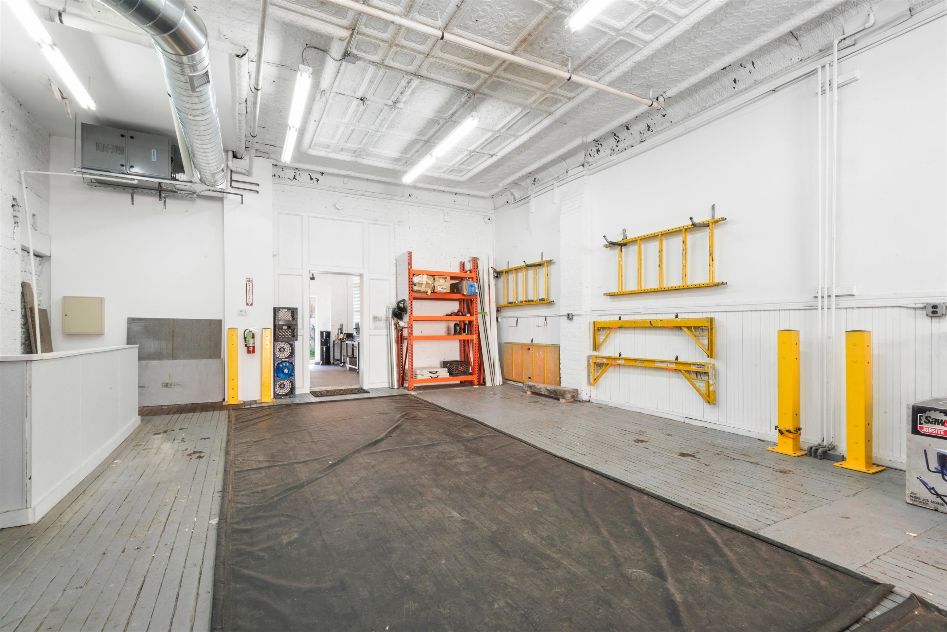 527 10TH ST Unit: 1