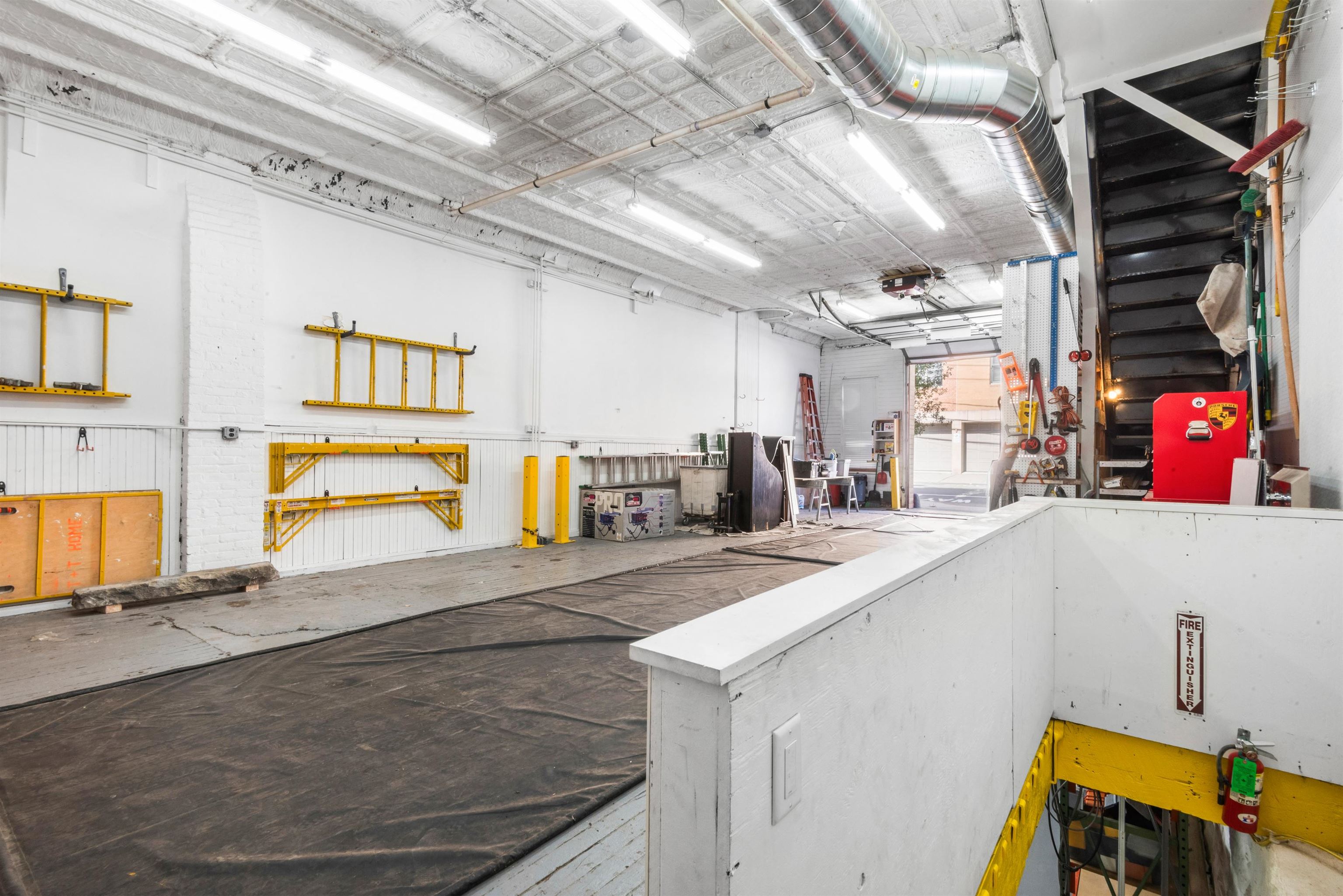527 10TH ST Unit: 1