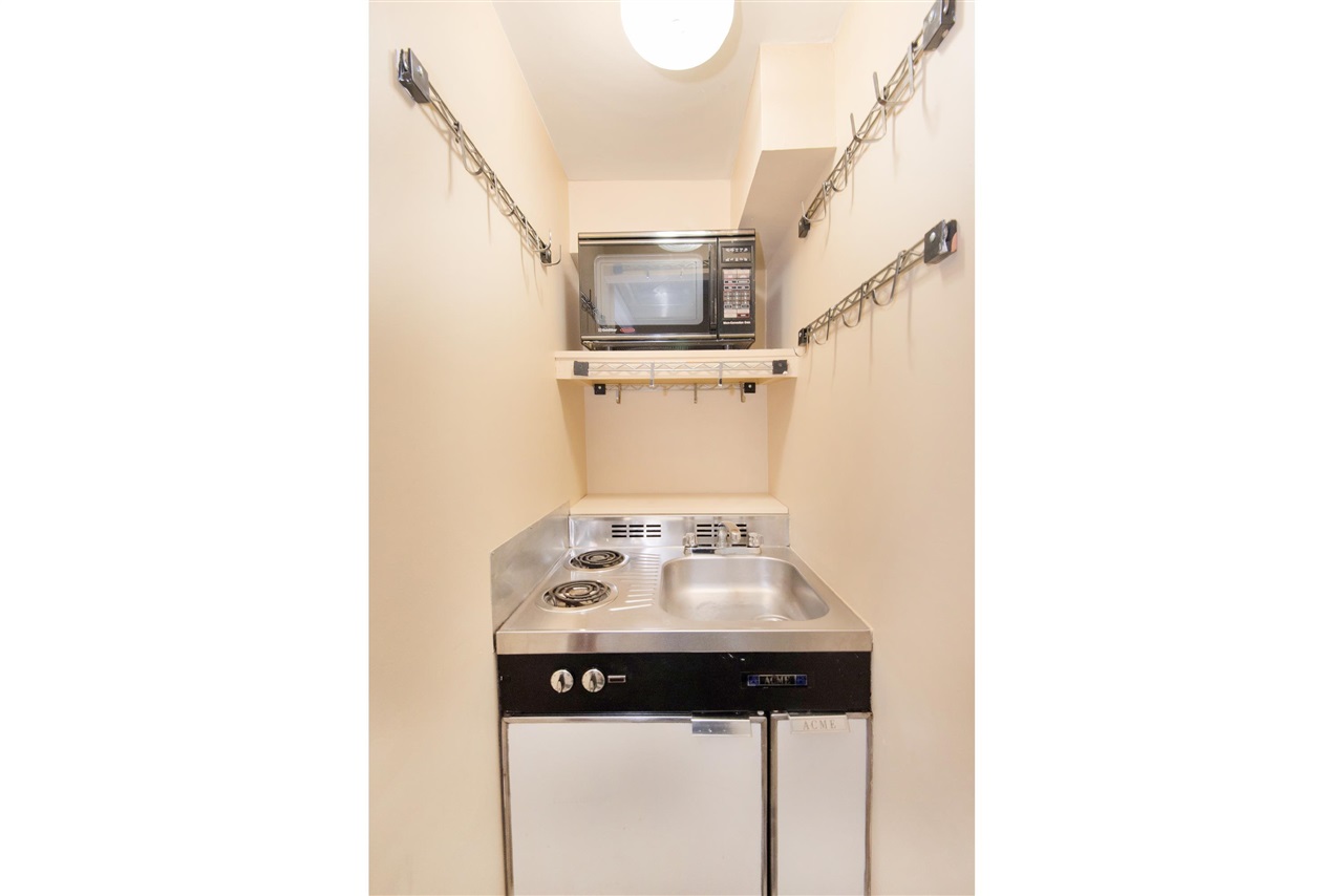 230 GARDEN ST Unit: 1