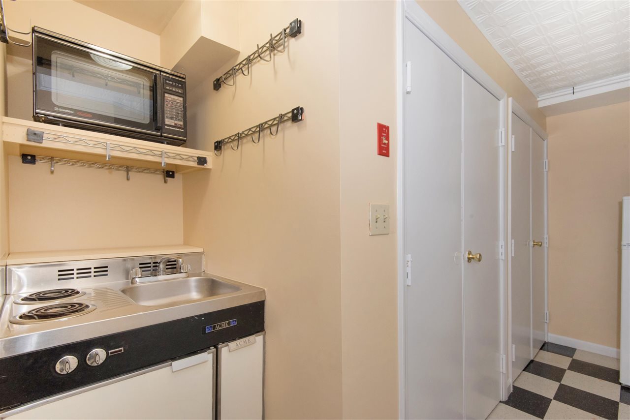 230 GARDEN ST Unit: 1