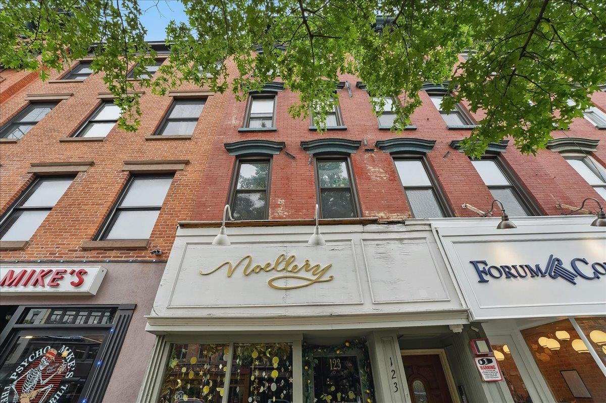 123 WASHINGTON ST Unit: 4R