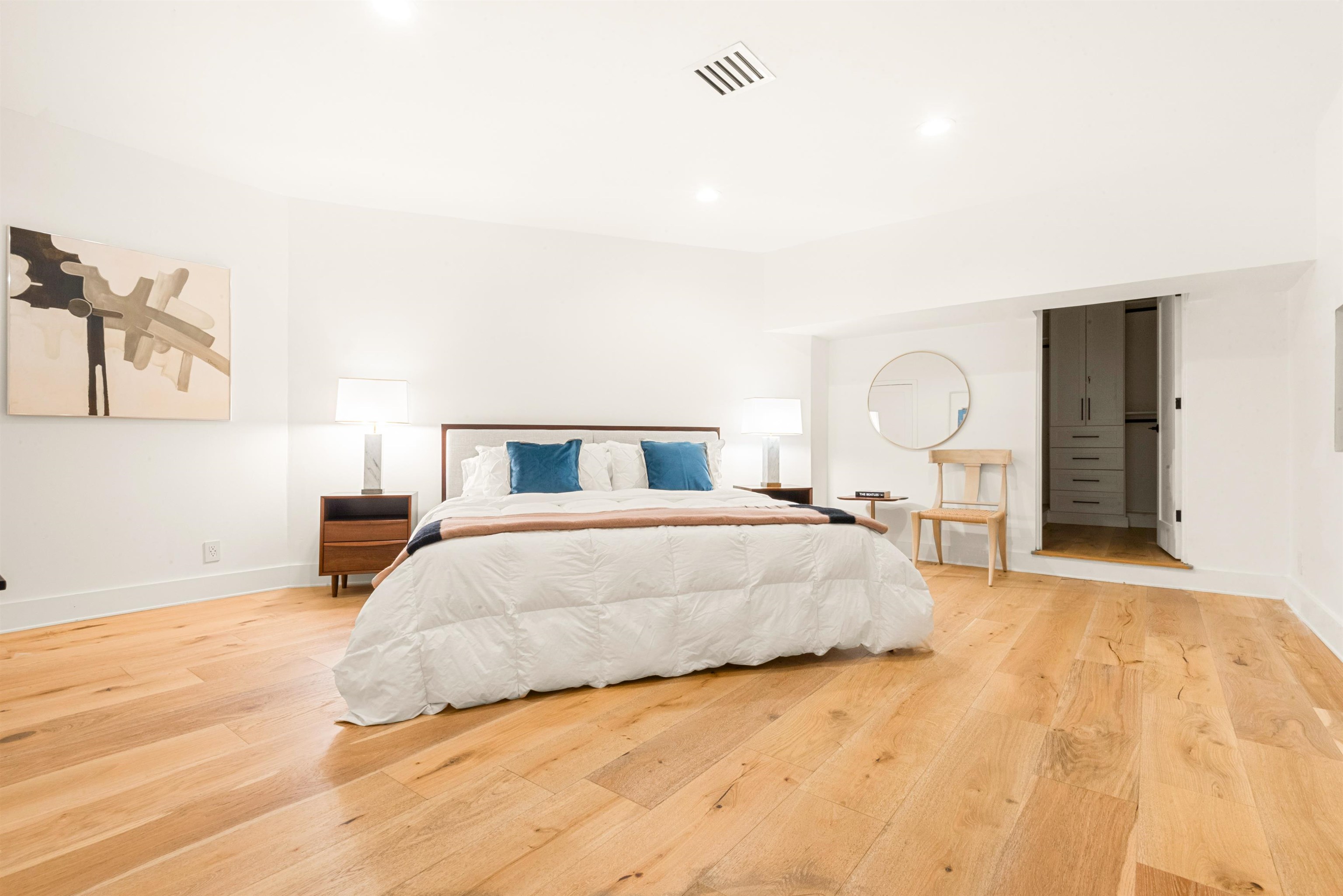 299 PAVONIA AVE Unit: 108