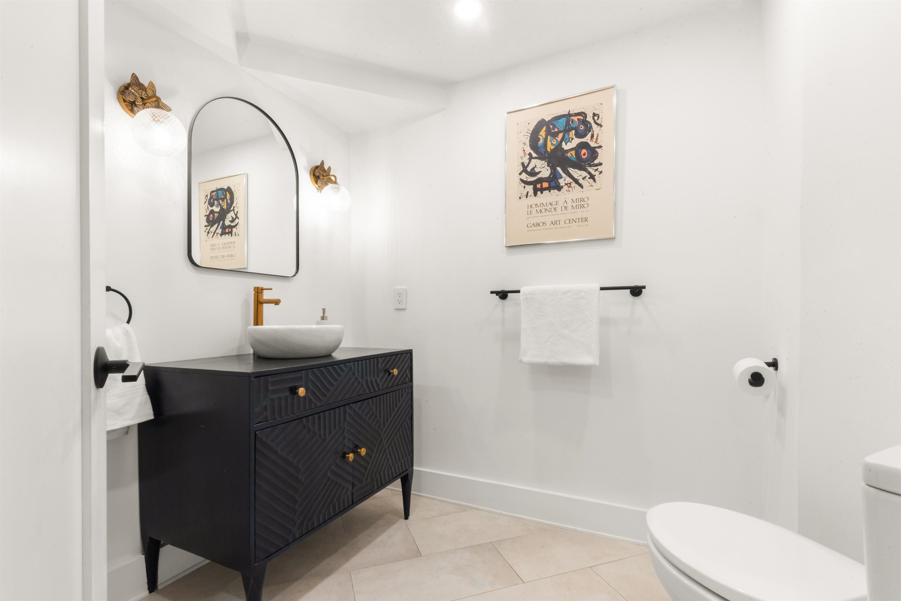 299 PAVONIA AVE Unit: 108