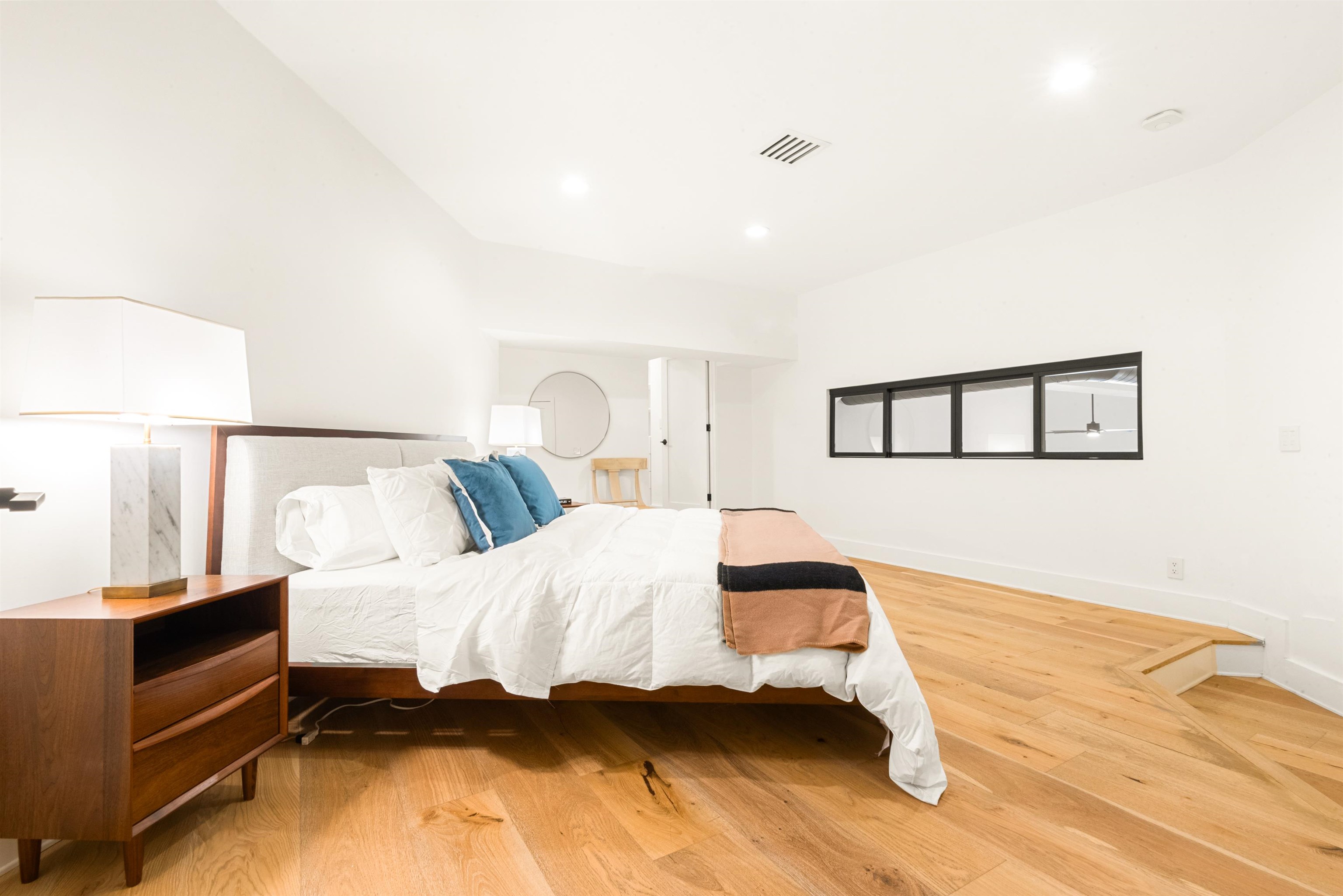 299 PAVONIA AVE Unit: 108