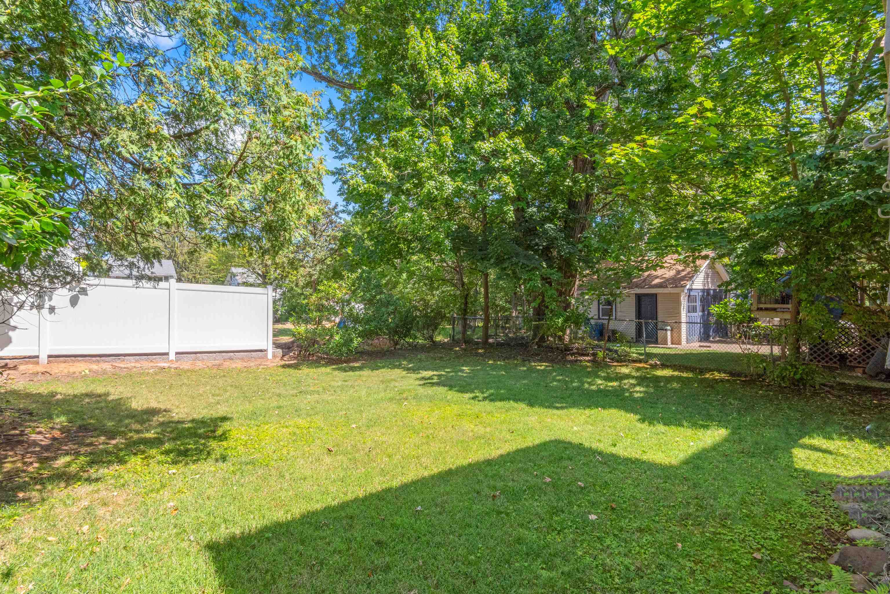 183 OAKDENE AVE