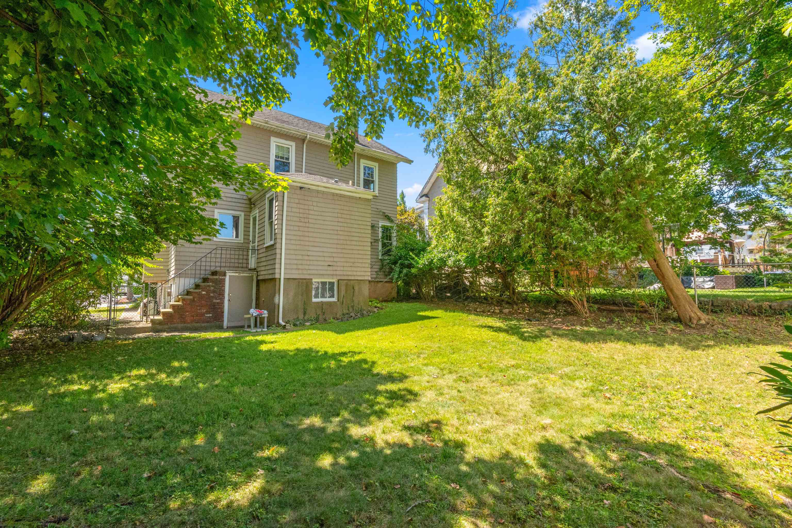 183 OAKDENE AVE