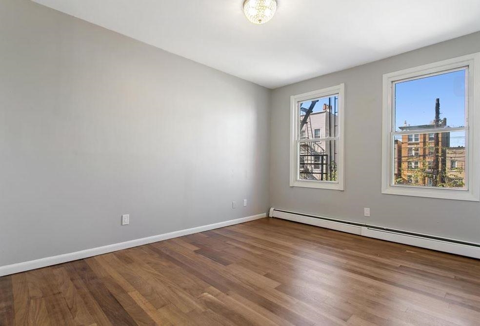475 PALISADE AVE Unit: 4