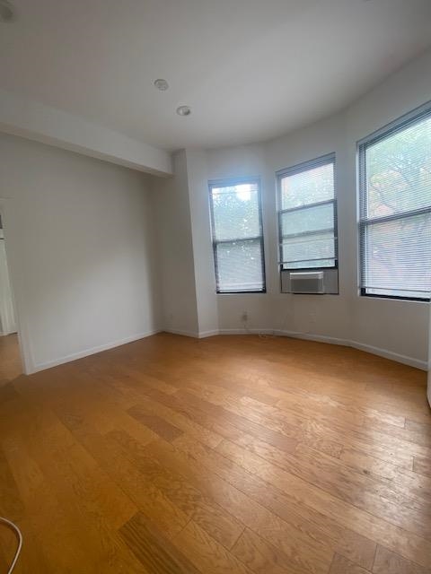 193 OGDEN AVE Unit: 2E