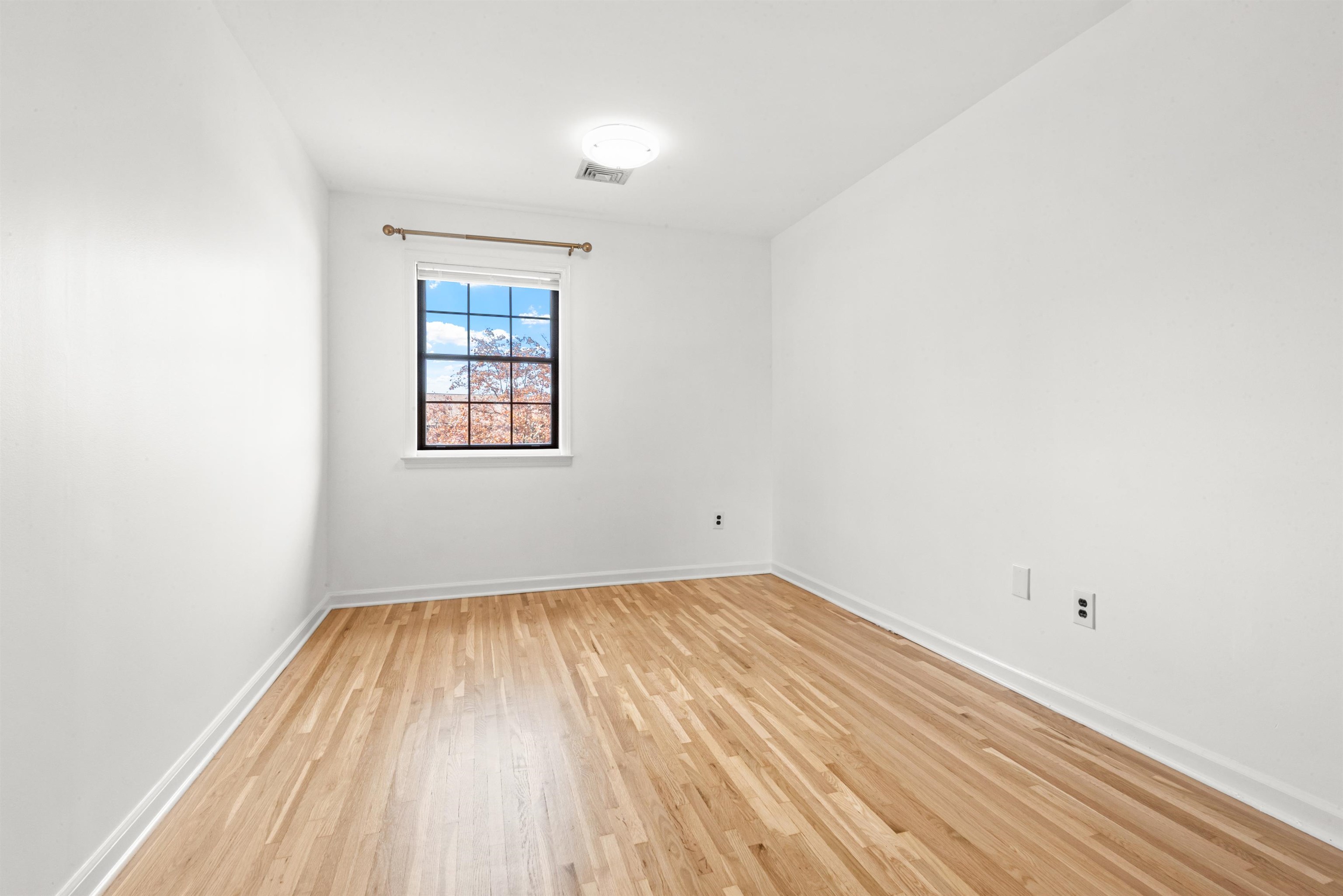 3651 MEADOW LANE