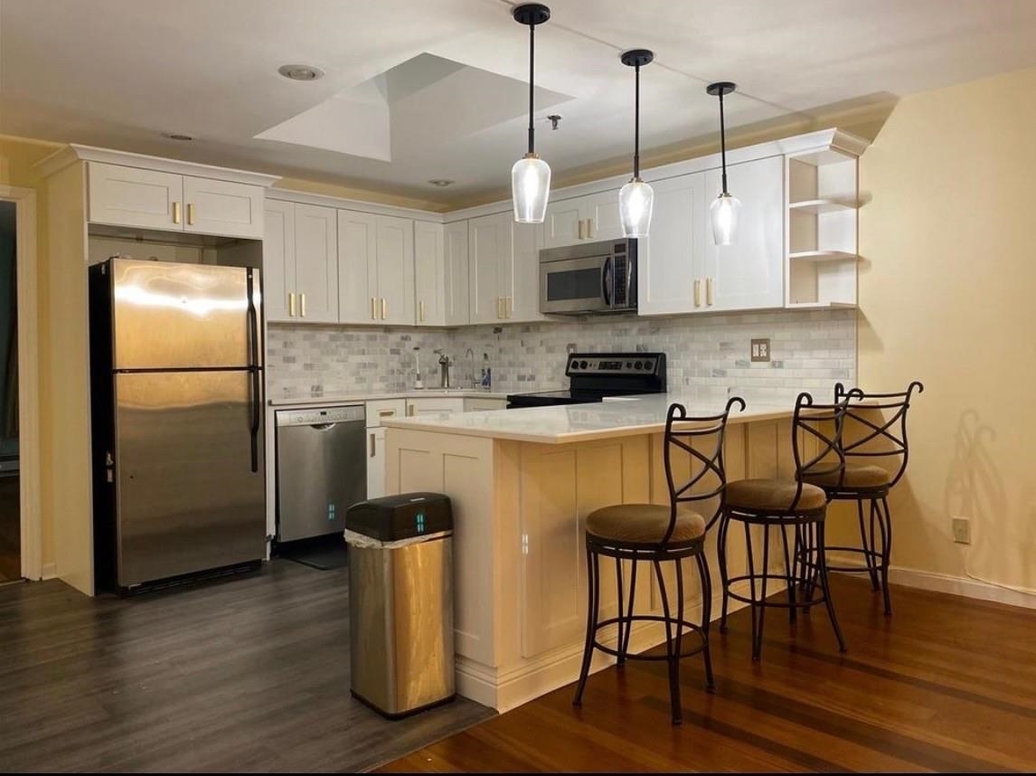 84 MONROE ST Unit: 4