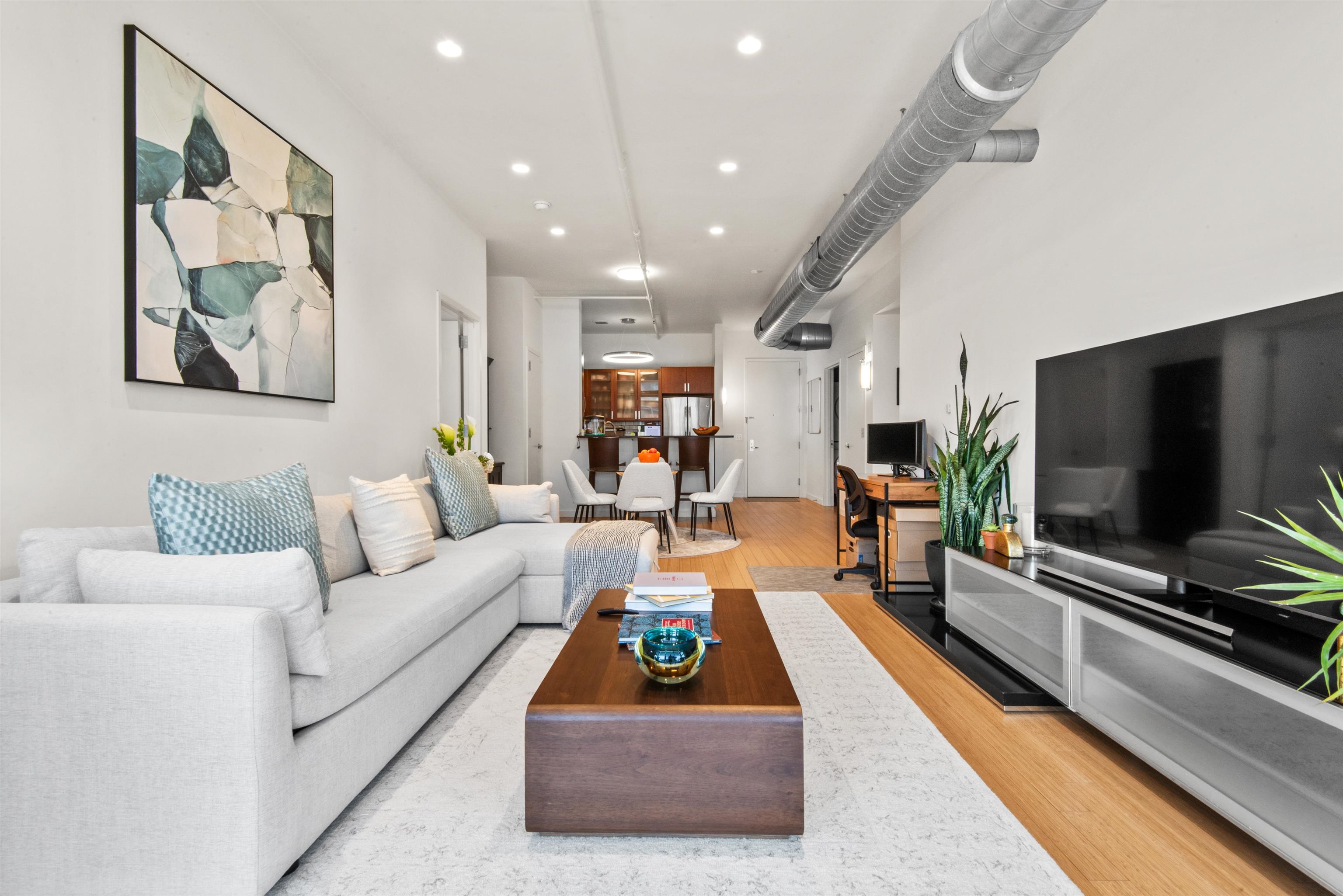 234 10TH ST Unit: 511