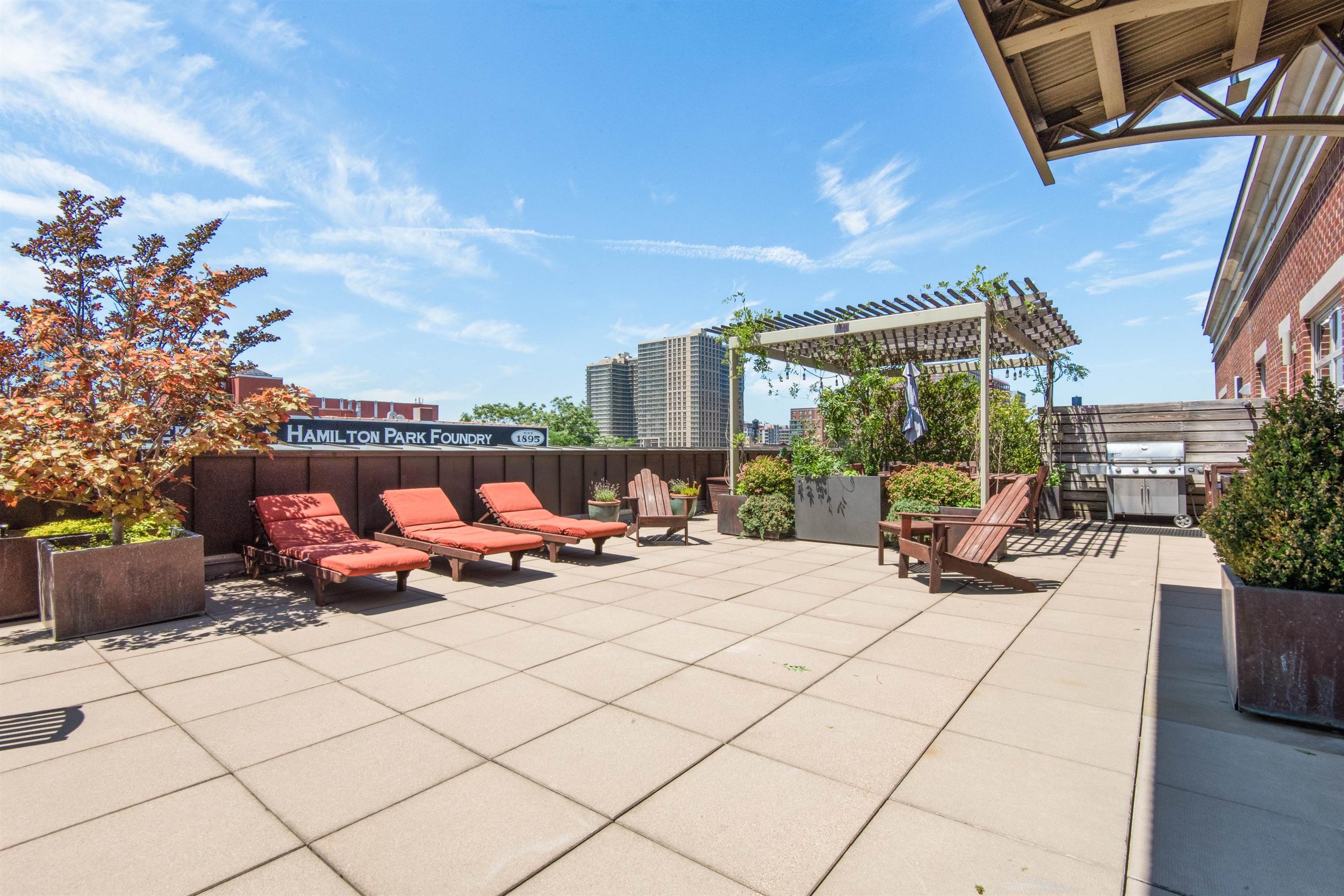 234 10TH ST Unit: 511