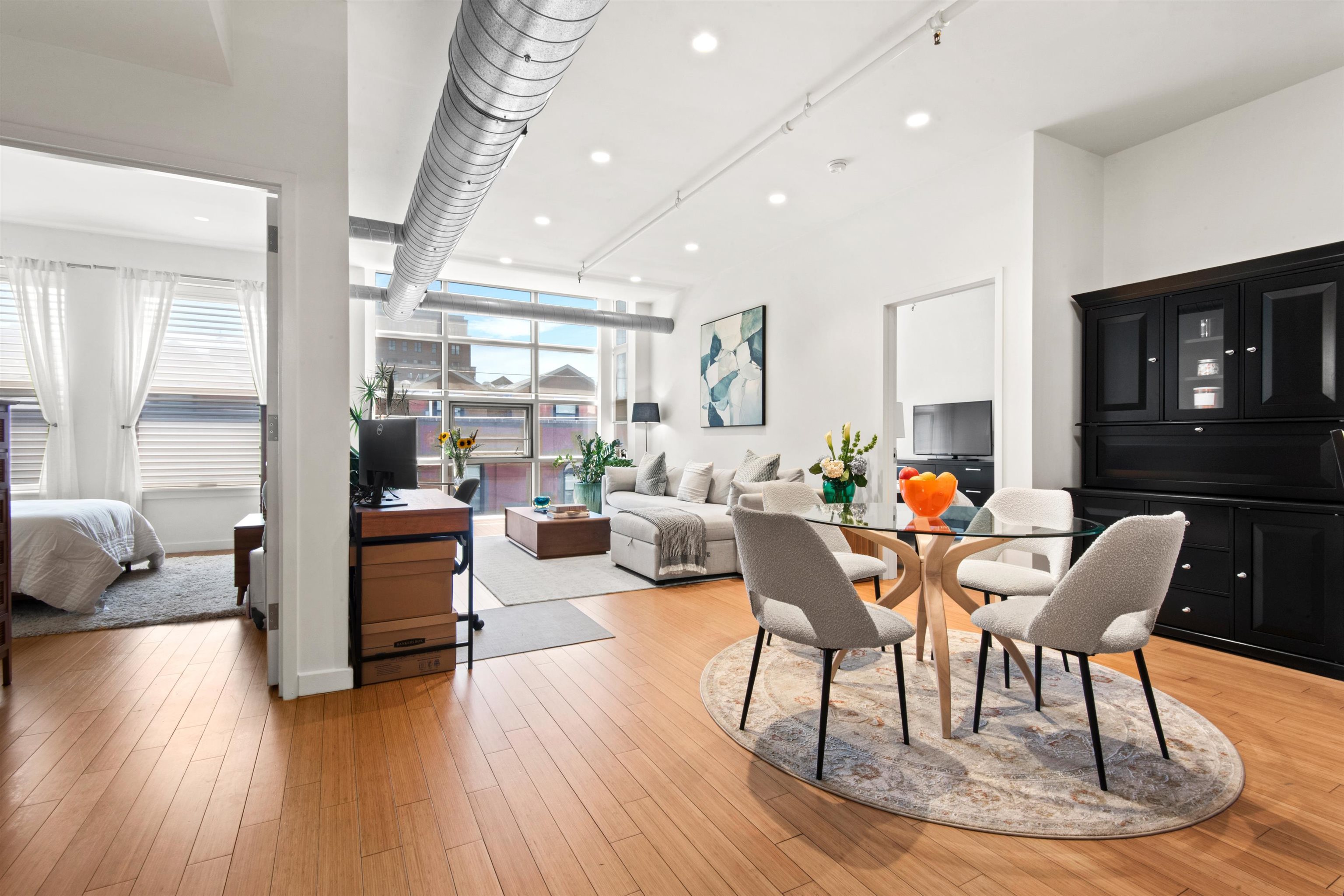 234 10TH ST Unit: 511