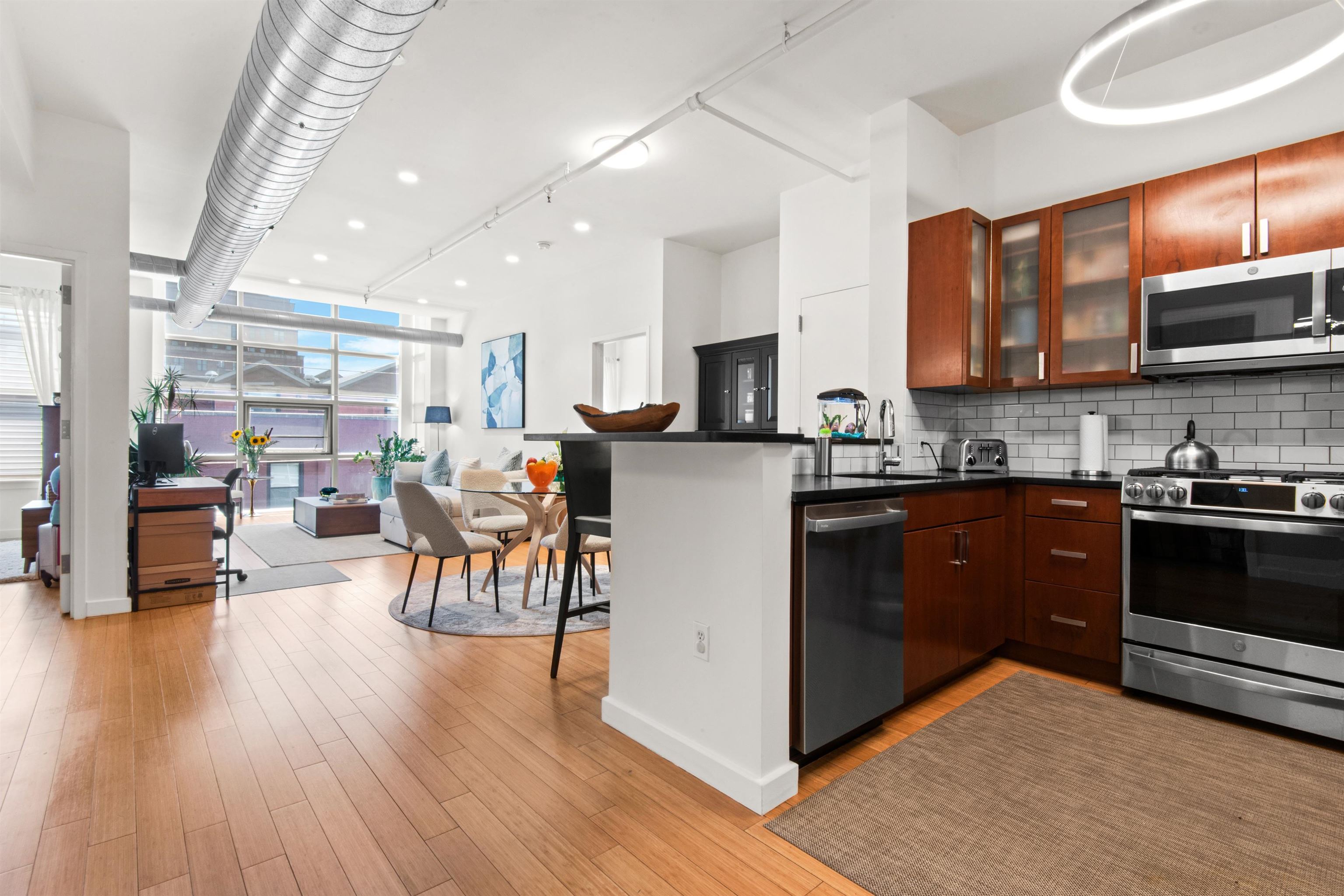 234 10TH ST Unit: 511