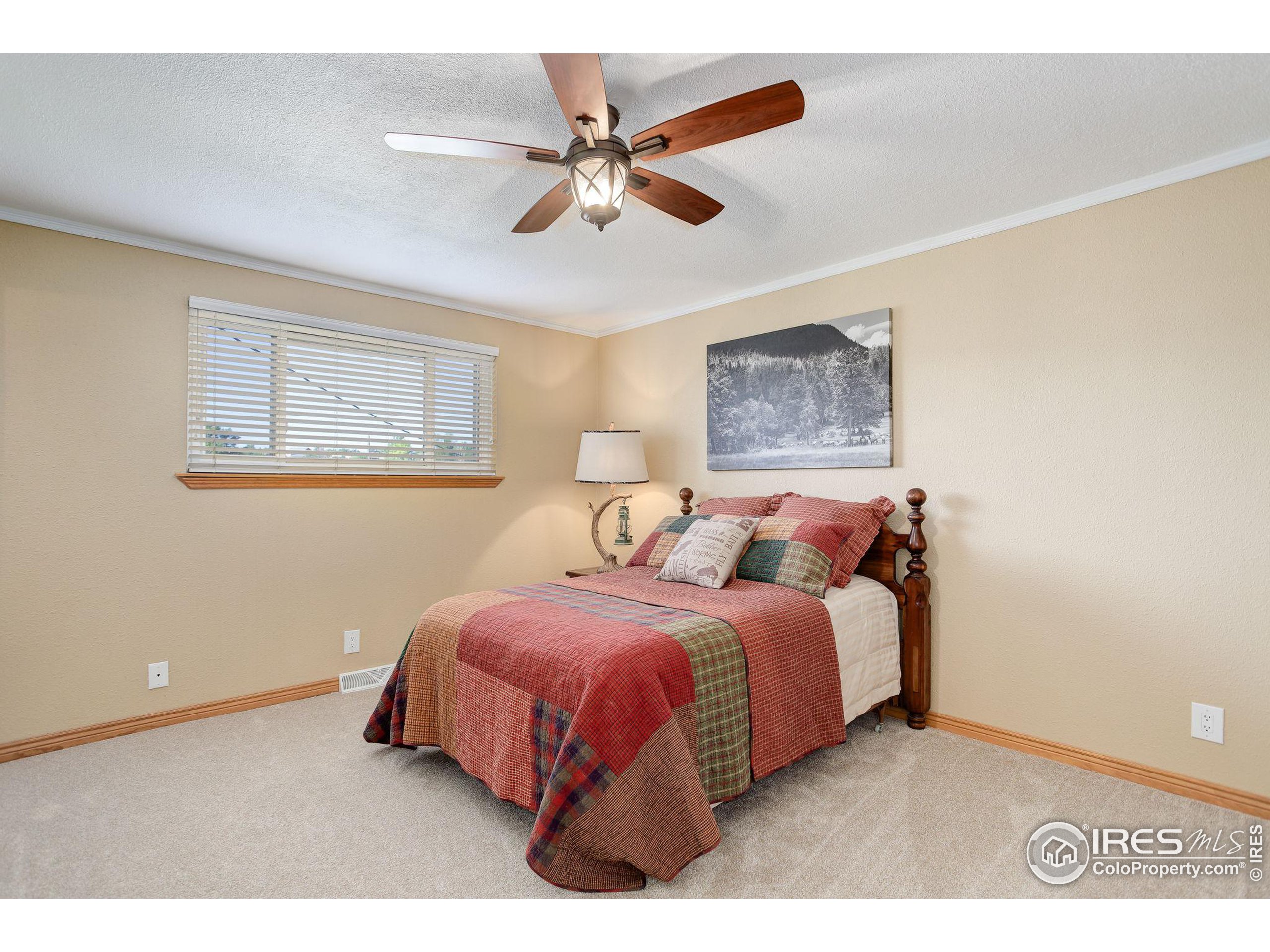 9852 Zephyr Dr