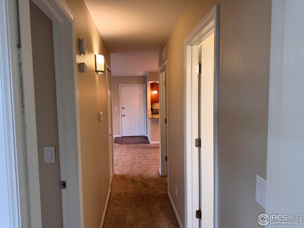 4658 White Rock Cir 5