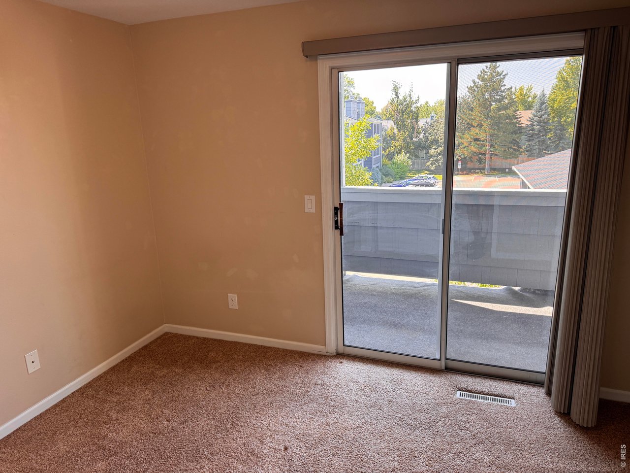 4658 White Rock Cir 5