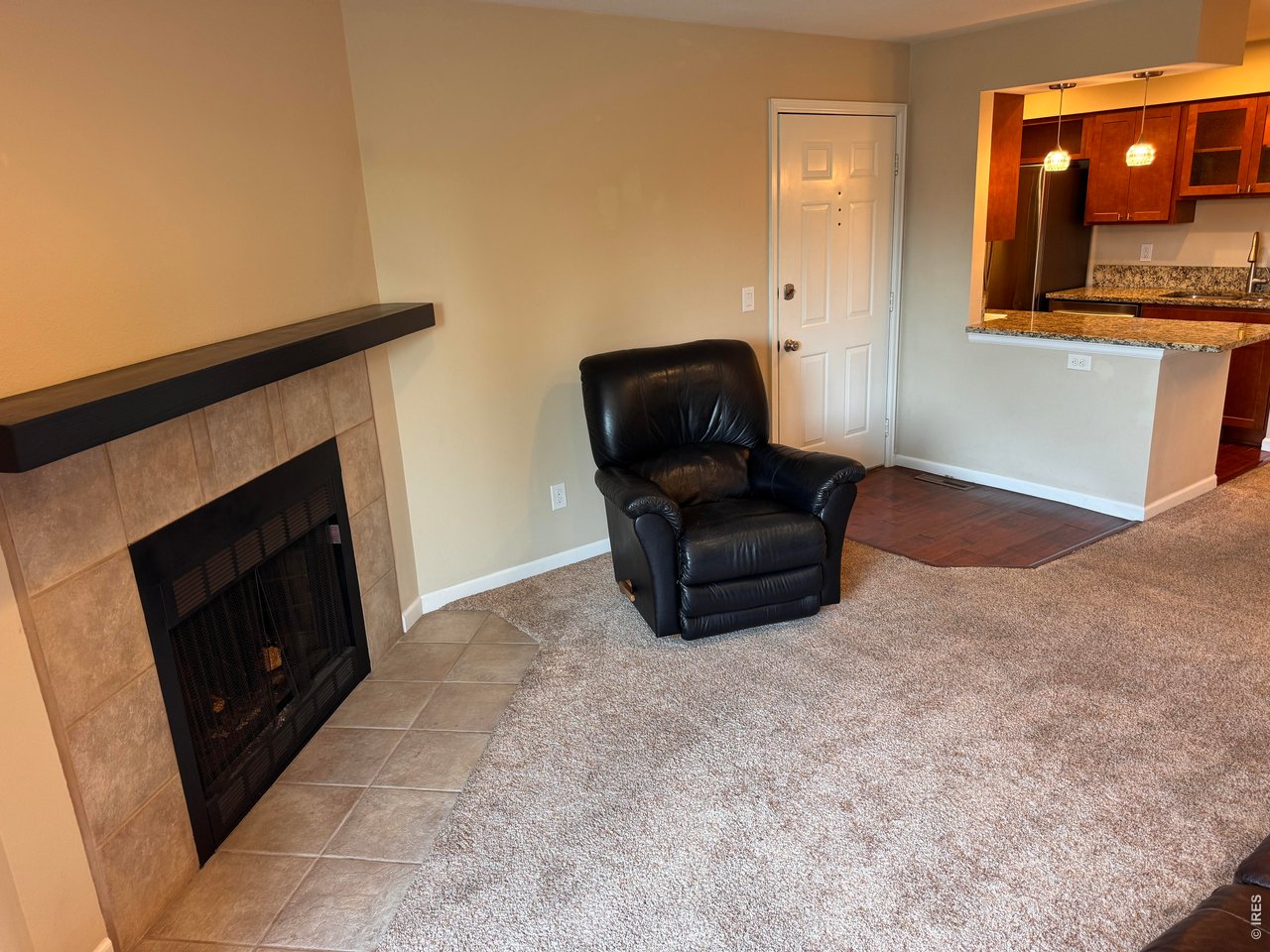 4658 White Rock Cir 5