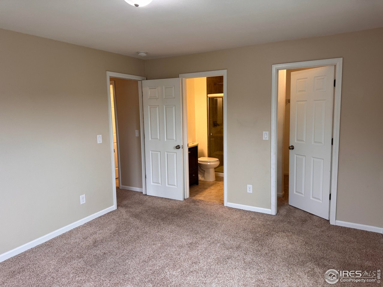 4658 White Rock Cir 5