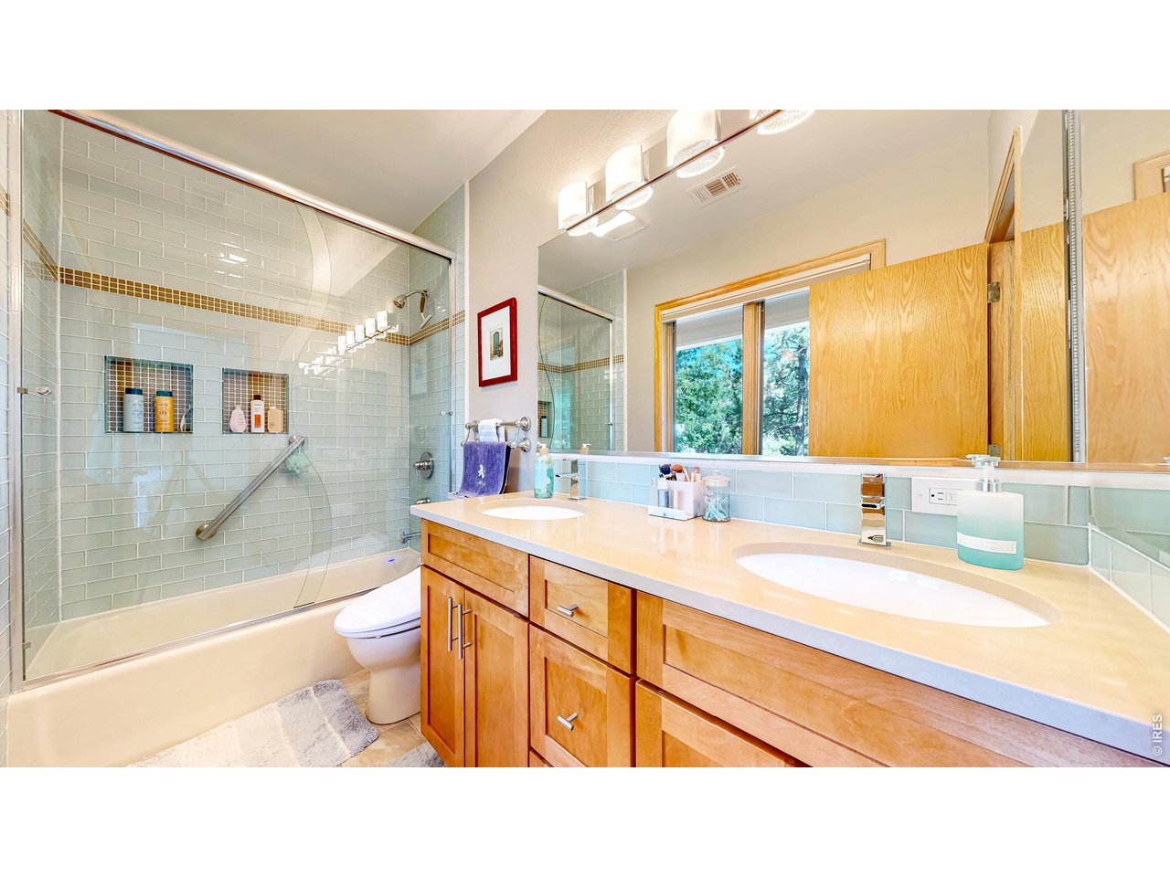 624 Pearl St 203