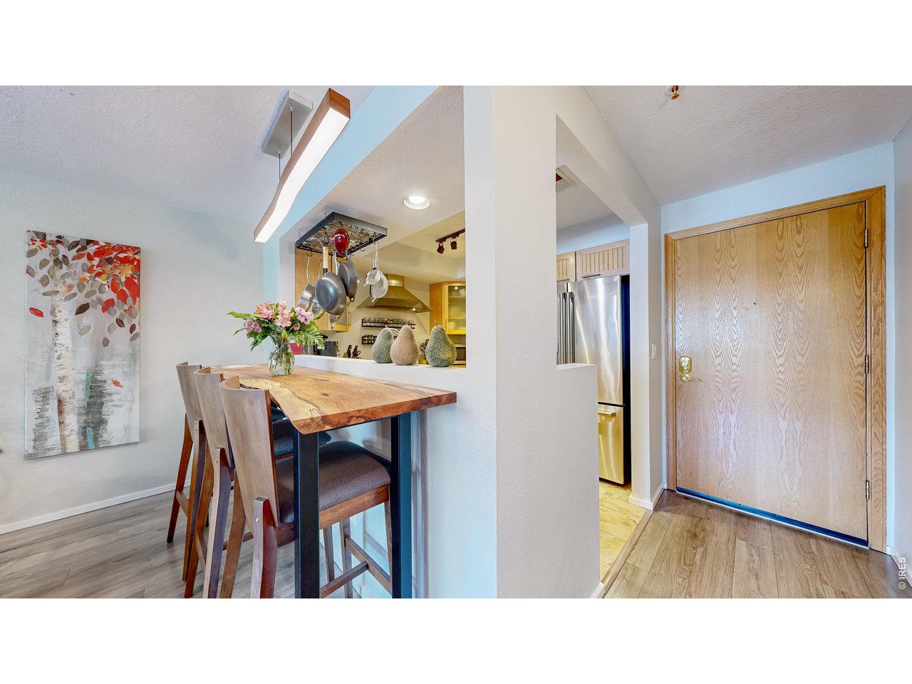 624 Pearl St 203