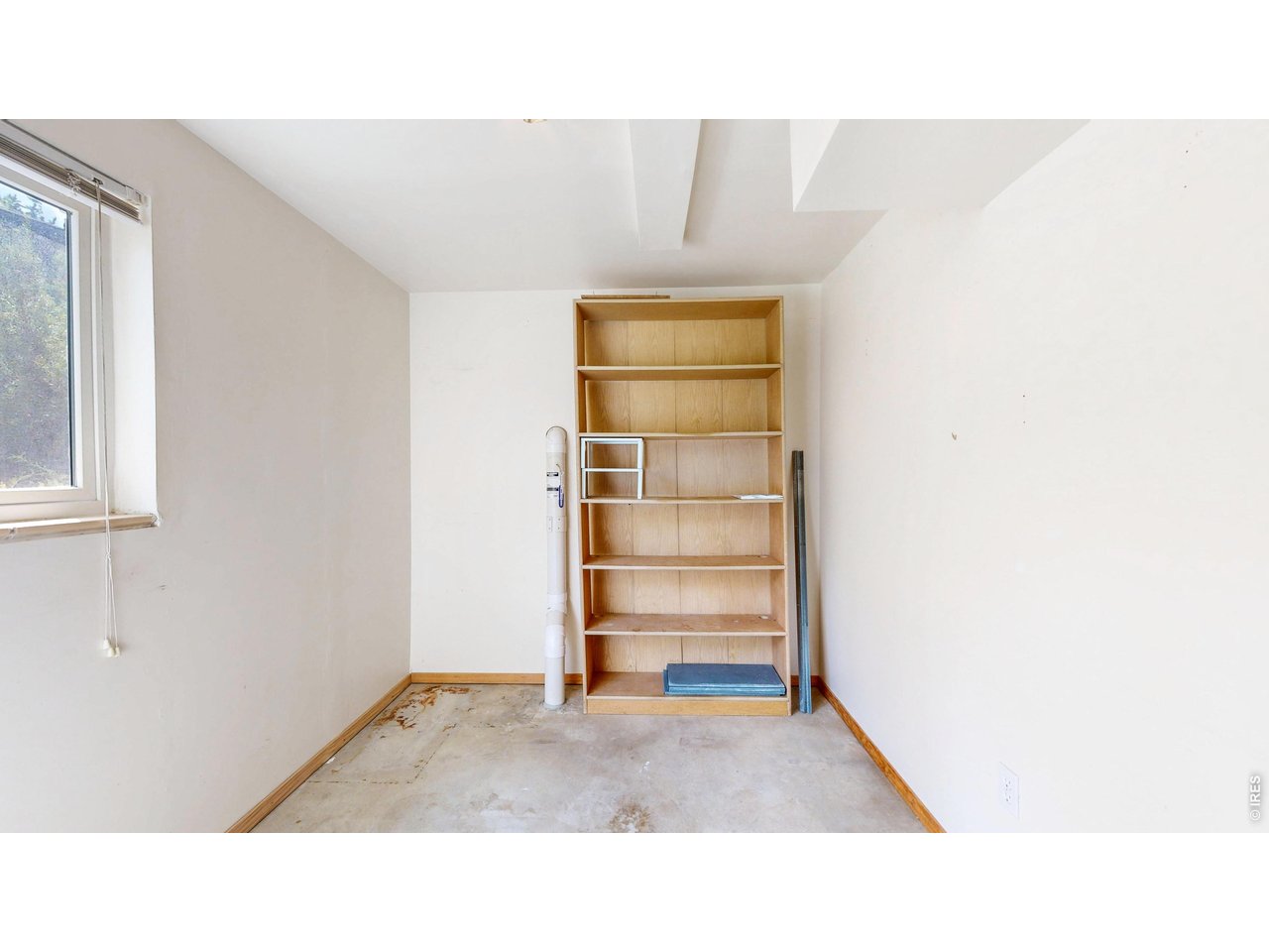915 Yale Rd