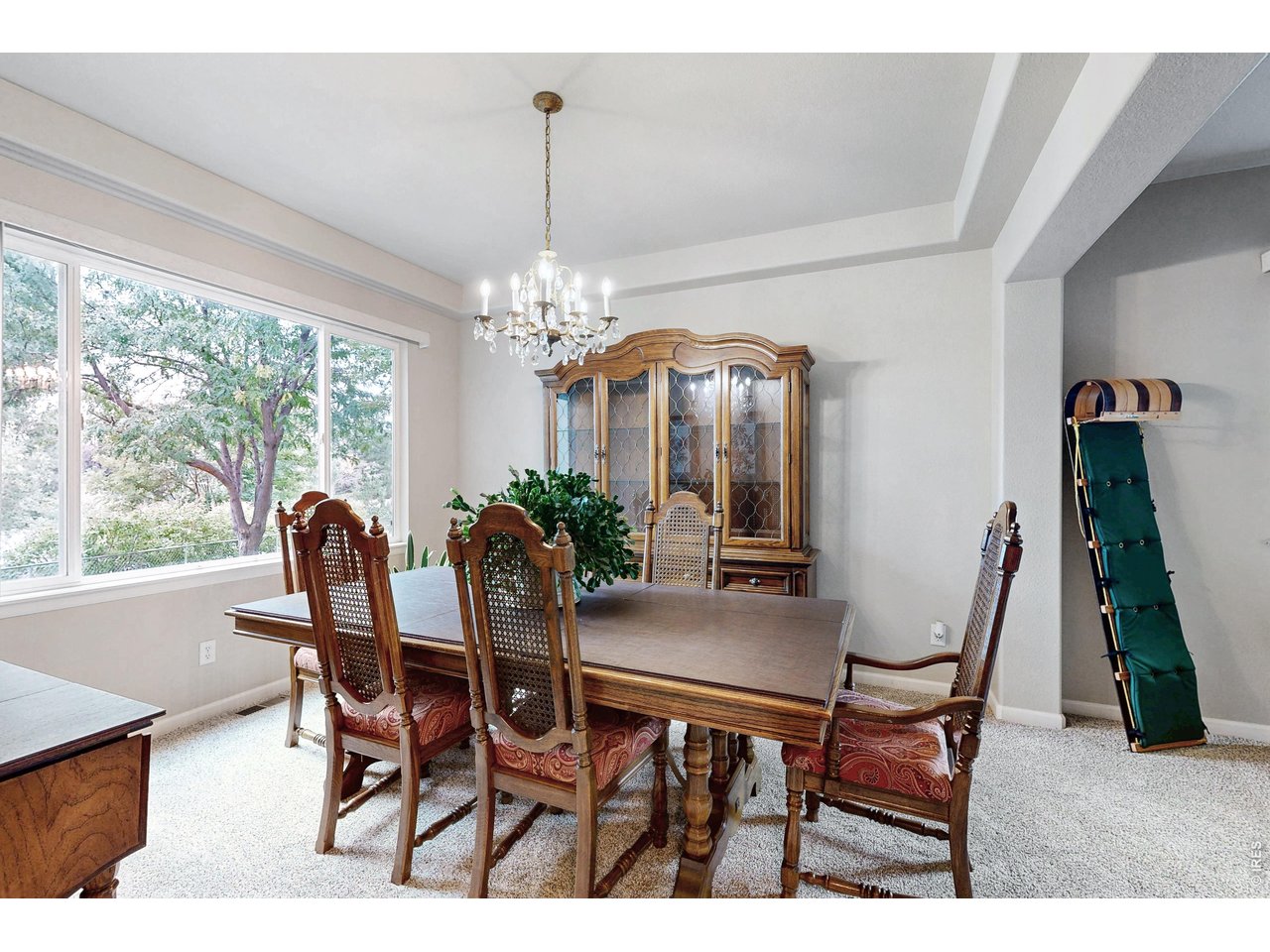 2313 Village Ln
