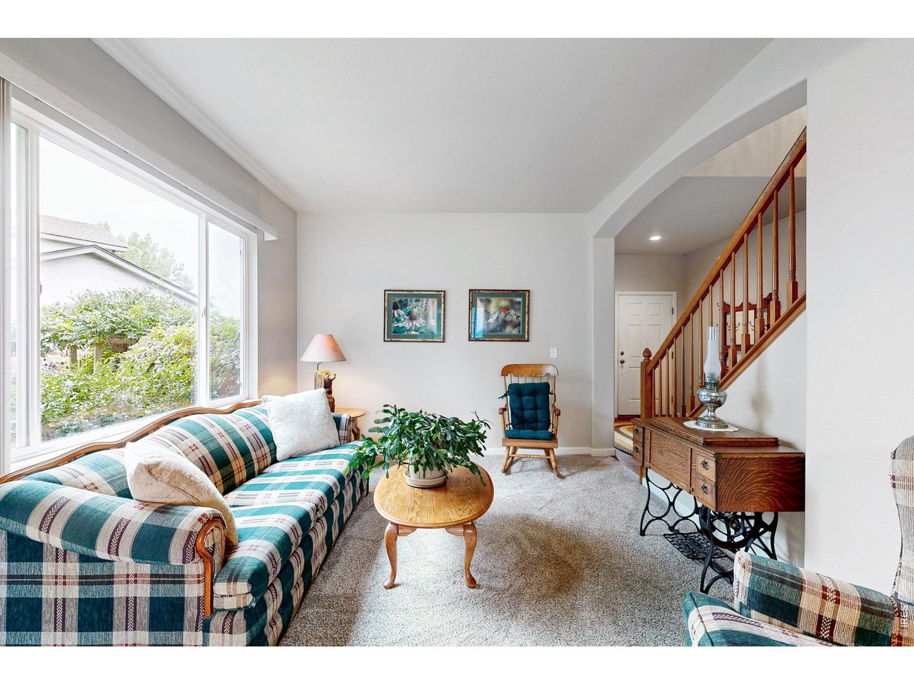 2313 Village Ln